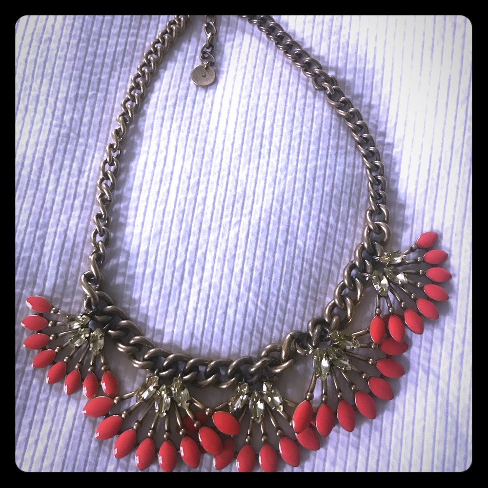 Stella & Dot Coral Cay Necklace